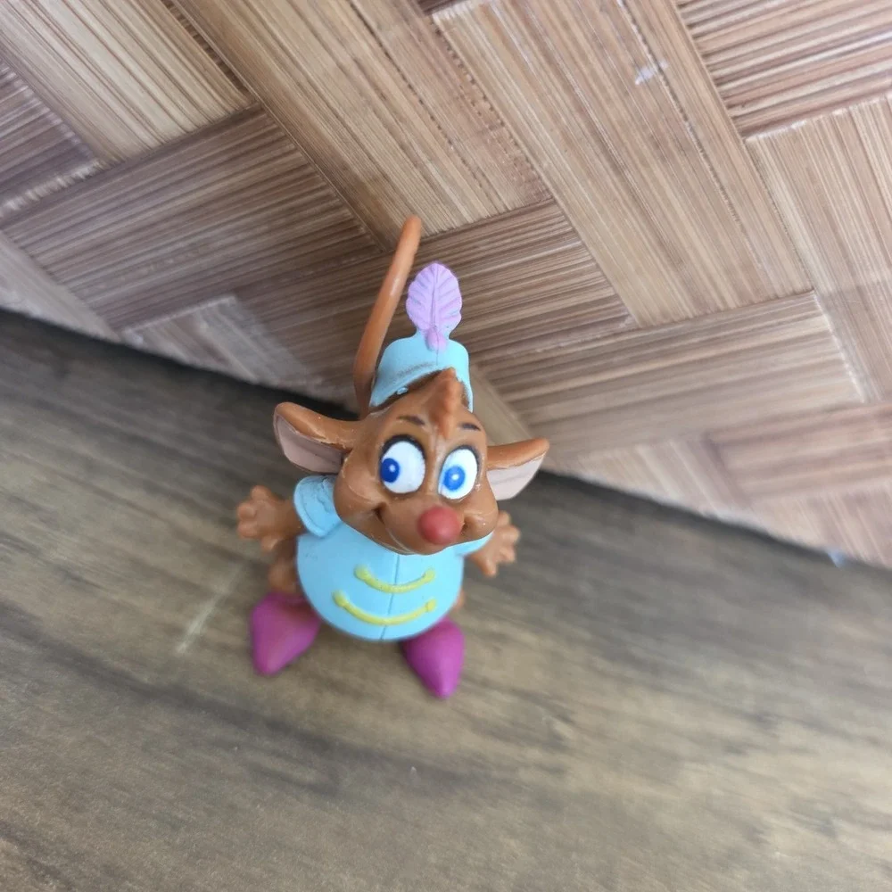 Royal Escort Gus Gus the Mouse 1.5